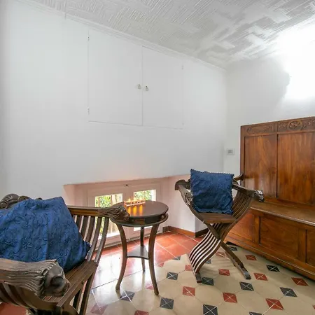 Sleeps 6 Wifi * メイナ