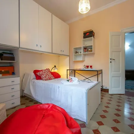 Sleeps 6 Wifi * メイナ