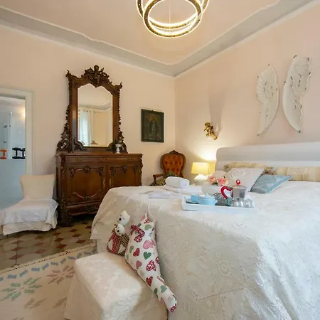Sleeps 6 Wifi * メイナ